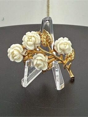 JONETTE JEWELRY Gold-Tone Floral Rose Branch Brooch with Ivory Blossoms